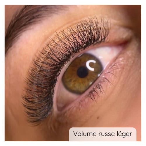 Extension de cils (volume russe léger)